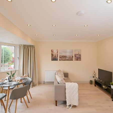 Stylish 4Bed 2 Bath, Nw London Large Apartment Экстерьер фото
