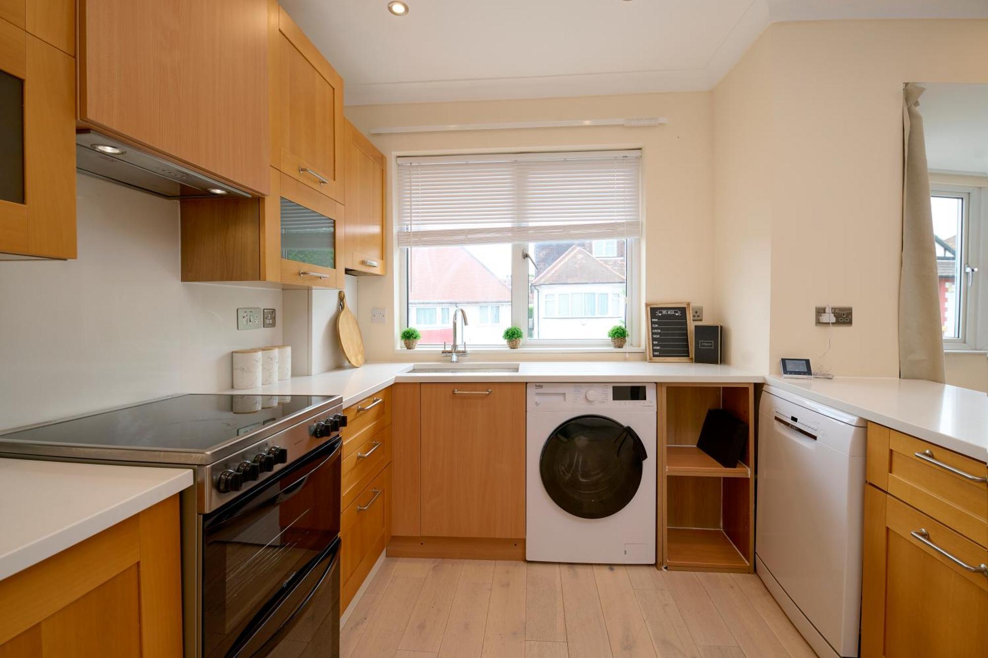 Stylish 4Bed 2 Bath, Nw London Large Apartment Экстерьер фото