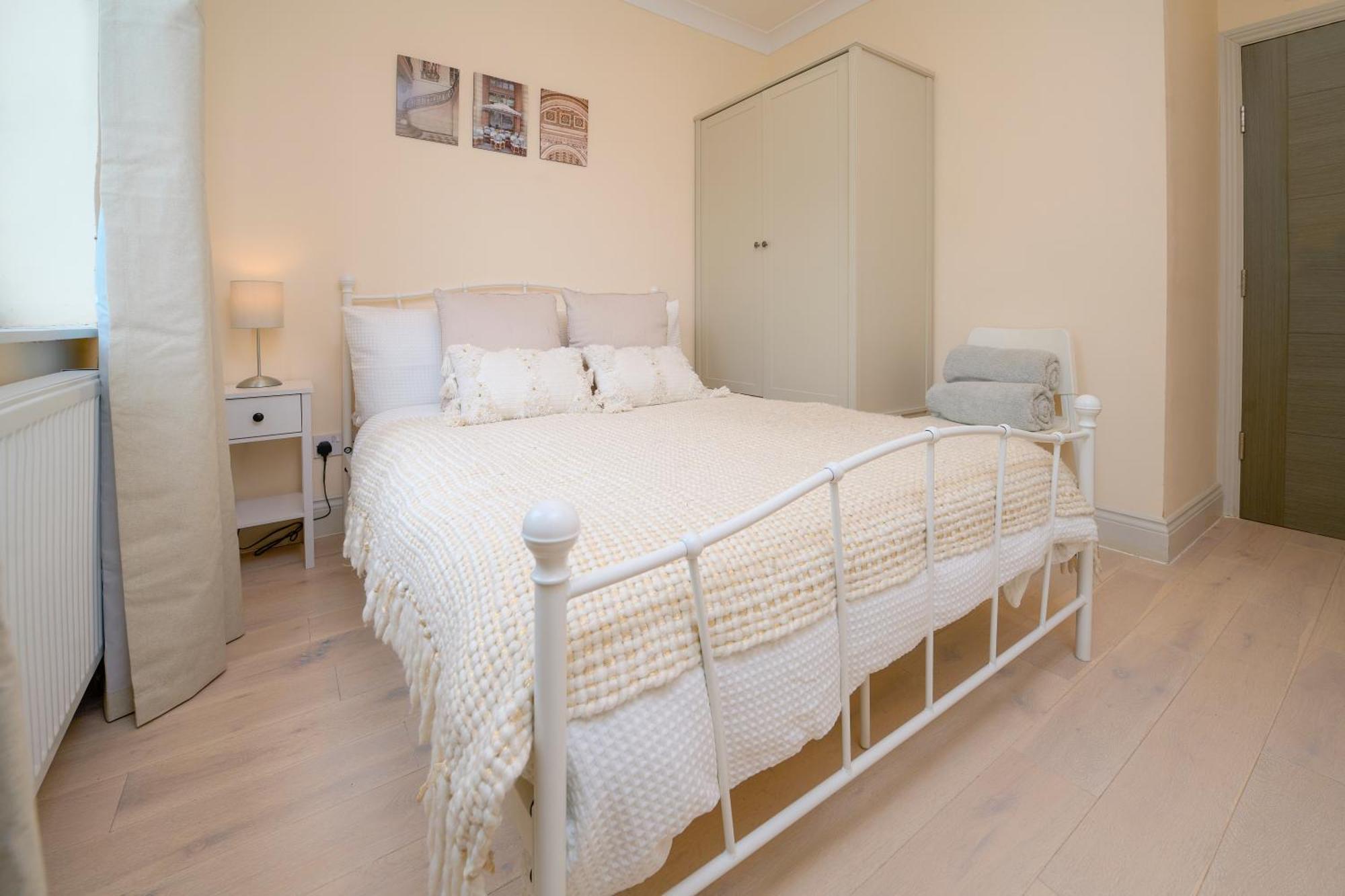Stylish 4Bed 2 Bath, Nw London Large Apartment Экстерьер фото
