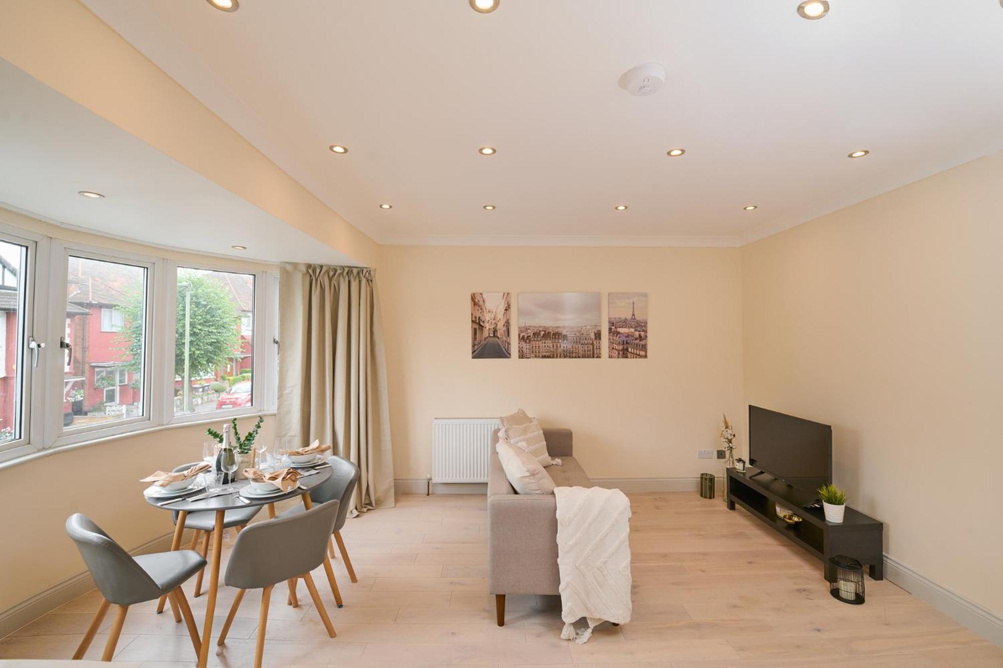 Stylish 4Bed 2 Bath, Nw London Large Apartment Экстерьер фото